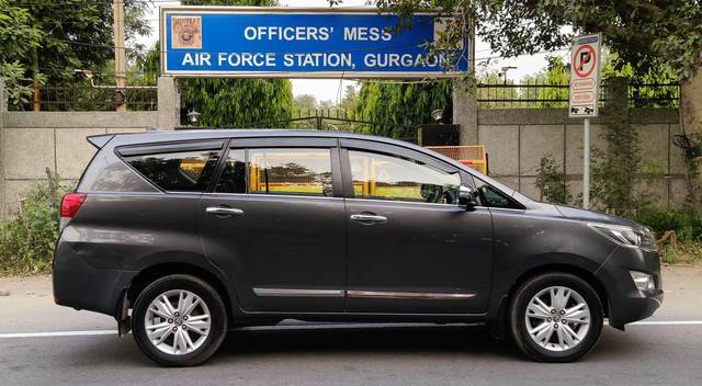 https://images10.gaadi.com/usedcar_image/4632741/original/processed_03175f2c-e356-4449-a59f-9a2fd77341cf.jpg?imwidth=6401