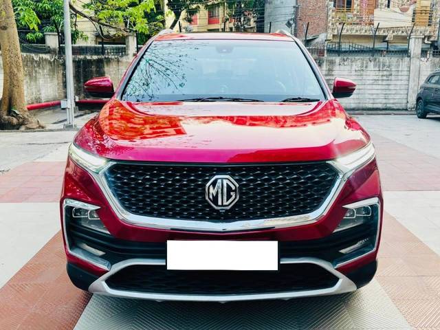 https://images10.gaadi.com/usedcar_image/4632745/original/processed_d10f8bab8fcd2713aab0151fbb0290ab.jpg?imwidth=6402