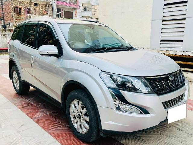 https://images10.gaadi.com/usedcar_image/4632750/original/processed_169aca2fe2c9db6b1fc1ca17a7f242a0.jpg?imwidth=6400