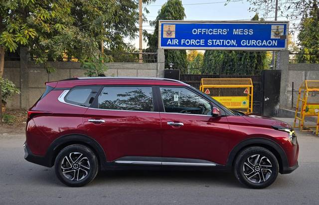 https://images10.gaadi.com/usedcar_image/4632751/original/processed_288fc8ac-7a9c-45ed-b312-1464d617d59e.jpg?imwidth=6401