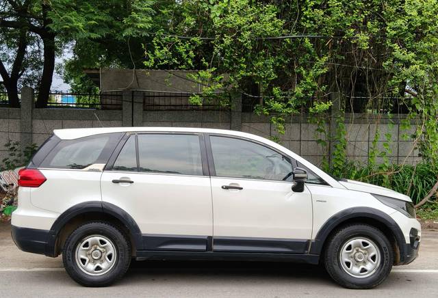 https://images10.gaadi.com/usedcar_image/4632753/original/processed_a2ff3c62-8cca-42e4-ad51-114d41e19cad.jpg?imwidth=6401