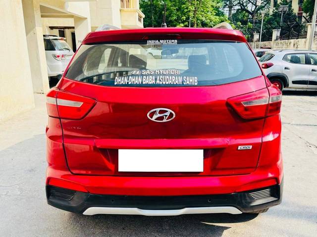 https://images10.gaadi.com/usedcar_image/4632755/original/processed_b8f6e997ffccfbeda67408c90e6907d3.jpg?imwidth=6402