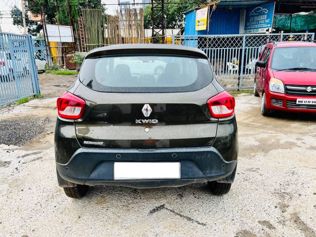 https://images10.gaadi.com/usedcar_image/4632762/original/processed_aa589783-5996-4d84-b5df-f9ae7e57fe3c.jpg?imwidth=6401