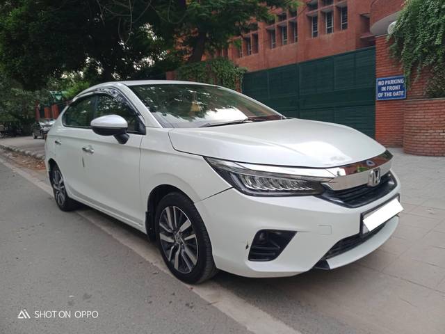 https://images10.gaadi.com/usedcar_image/4632763/original/processed_edac71baca1b7e6211bbcede17e57bbf.jpg?imwidth=6400