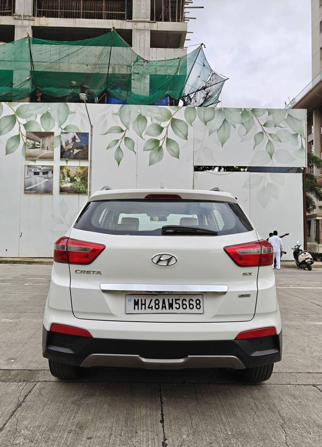https://images10.gaadi.com/usedcar_image/4632766/original/processed_4c9fa3c46aceeadb6f7a4de918c2cca1.jpg?imwidth=6402
