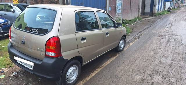https://images10.gaadi.com/usedcar_image/4632799/original/processed_eb0de636-fbb7-458c-80cb-d1c132584363.jpg?imwidth=6400