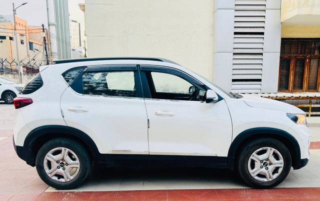 https://images10.gaadi.com/usedcar_image/4632812/original/65434febc1b81eb54320daa17789e11c.jpg?imwidth=6401