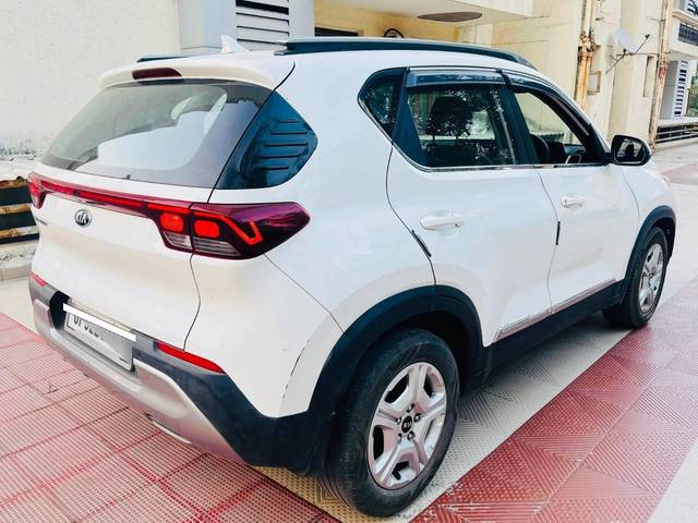 https://images10.gaadi.com/usedcar_image/4632812/original/processed_ddeae23e12bece1ff64c97bf7ea7136f.jpg?imwidth=6402