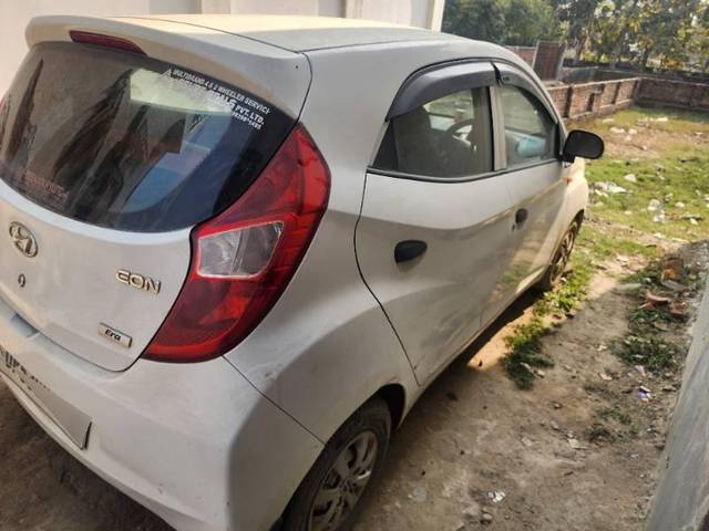 https://images10.gaadi.com/usedcar_image/4632829/original/processed_4abbbf42-a6cd-4acc-82ac-f28b24c3a830.jpg?imwidth=6401