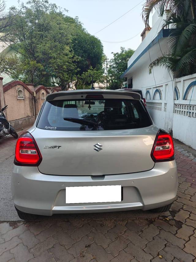 https://images10.gaadi.com/usedcar_image/4632844/original/processed_737bd028a8ea886ce0e832b6cfd418ff.jpg?imwidth=6402