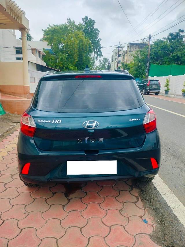 https://images10.gaadi.com/usedcar_image/4632850/original/processed_384b845360f26a12dadb4d4f3e2994df.jpg?imwidth=6401