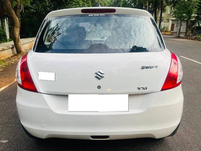 https://images10.gaadi.com/usedcar_image/4632853/original/processed_e1b0eadbd8122b29110bfc38d7d10327.jpg?imwidth=6402