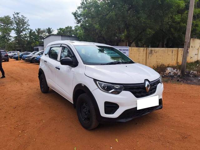 https://images10.gaadi.com/usedcar_image/4632888/original/processed_b0be159c96ab7131195ad1f958bb9ea2.jpg?imwidth=6400
