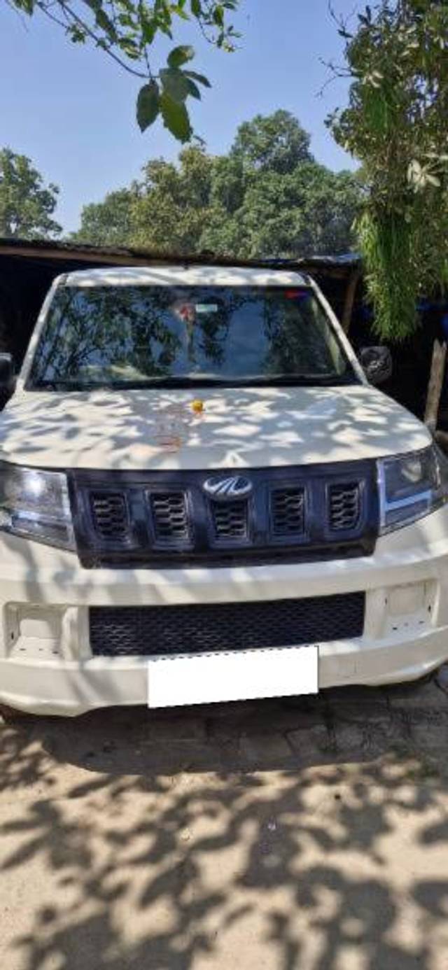 https://images10.gaadi.com/usedcar_image/4632894/original/processed_f5afdfa2-495f-4658-8684-a43fc5e82fa6.jpg?imwidth=6400