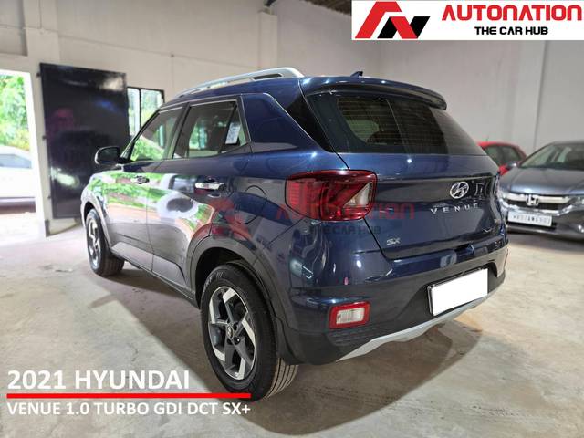 https://images10.gaadi.com/usedcar_image/4632897/original/processed_6abb6741ab1d178d7ae6f26555ae4276.jpg?imwidth=6402