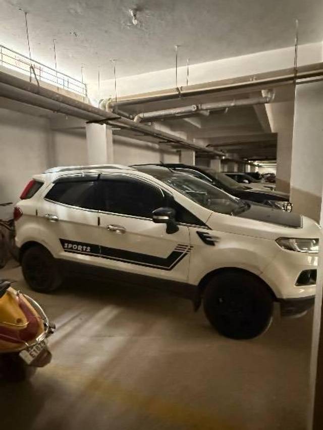 https://images10.gaadi.com/usedcar_image/4632905/original/processed_34c574d2-3843-4b56-8643-cd90f470281f.jpeg?imwidth=6402