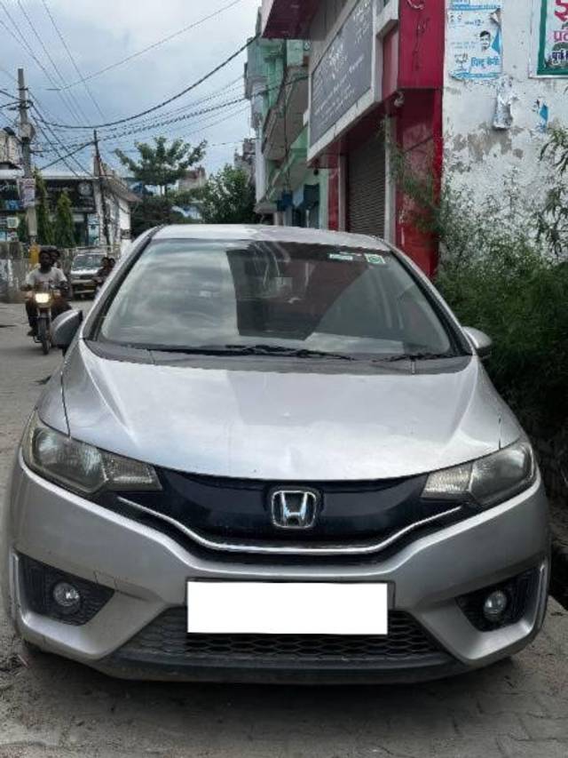 https://images10.gaadi.com/usedcar_image/4632914/original/processed_d3d32886-e8e9-4e57-a2b0-57a8f7f8caf4.jpg?imwidth=6400