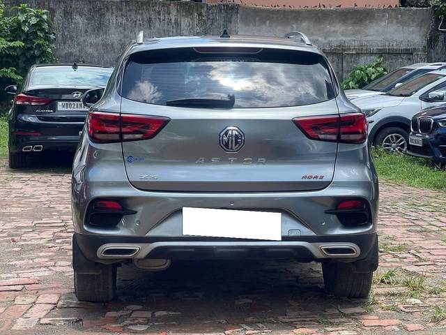 https://images10.gaadi.com/usedcar_image/4633000/original/processed_107f81f8bffe980ab3c58dcdced28d69.jpg?imwidth=6401