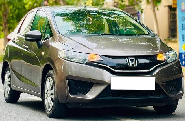 https://images10.gaadi.com/usedcar_image/4633007/original/processed_ae4815591ffcf1142b1cfe58135c3c23.jpg?imwidth=6400