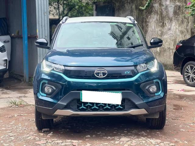 https://images10.gaadi.com/usedcar_image/4633009/original/processed_149e3c9a6ceb85cdd119f60a023266b0.jpg?imwidth=6402