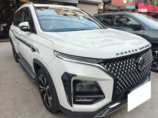 https://images10.gaadi.com/usedcar_image/4633011/original/processed_cddf8f622e5f7d618f23de462ba328f6.jpg?imwidth=6402