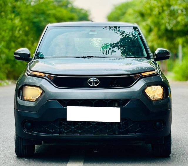 https://images10.gaadi.com/usedcar_image/4633012/original/processed_eabaca8b2abb523d56615487fbdf26dc.jpg?imwidth=6401