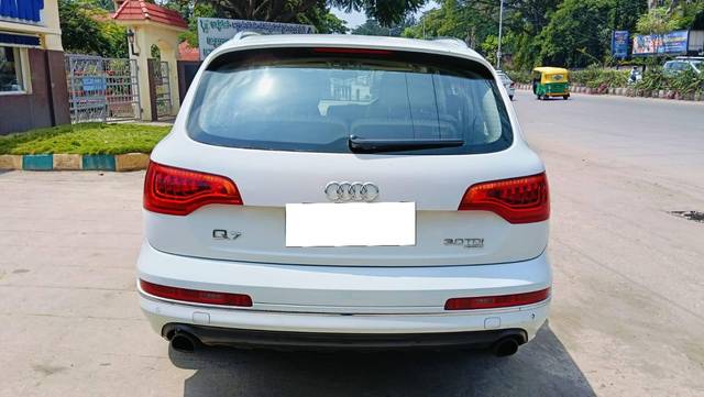 https://images10.gaadi.com/usedcar_image/4633016/original/processed_9abd5ec6c1359b0fb05d0ee57b448bdc.jpg?imwidth=6401