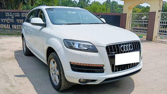 https://images10.gaadi.com/usedcar_image/4633016/original/processed_f8ddf94c749fca645de5362f55a54a6b.jpg?imwidth=6400
