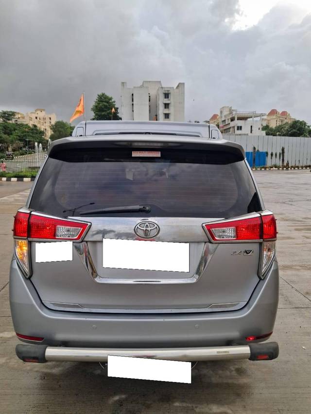 https://images10.gaadi.com/usedcar_image/4633023/original/processed_823a489febed2166f0af530790110712.jpg?imwidth=6402