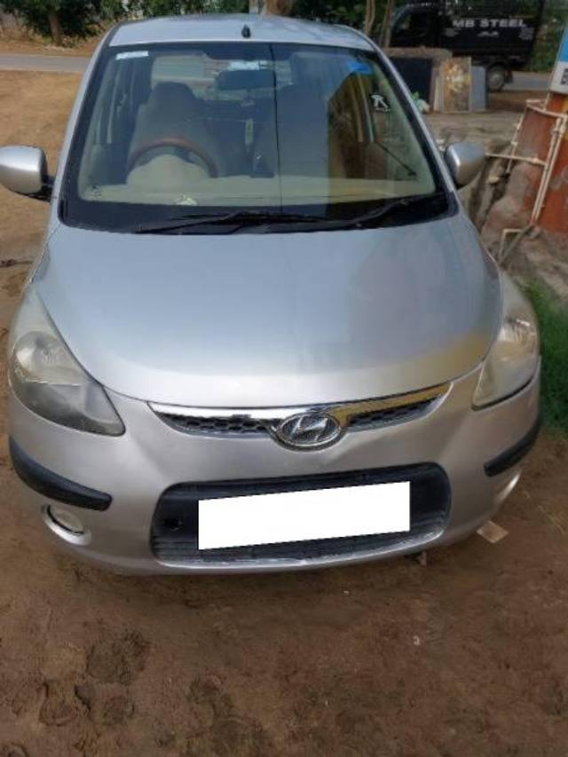 https://images10.gaadi.com/usedcar_image/4633042/original/processed_11d836d9-3c29-47d6-aef9-0ace1bb61fcc.jpg?imwidth=6400