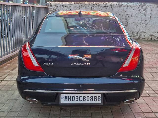 https://images10.gaadi.com/usedcar_image/4633043/original/processed_b2488521000fc823688d24d1ddd1c389.jpg?imwidth=6402