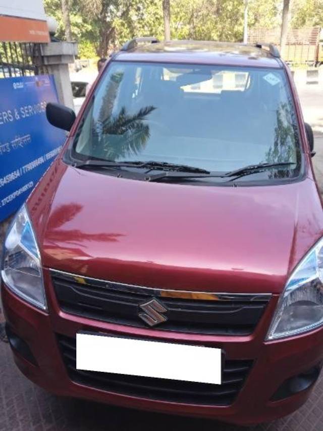 https://images10.gaadi.com/usedcar_image/4633091/original/processed_6607bff1-7328-4bbd-9957-4d61c3e7ff4c.jpg?imwidth=6400