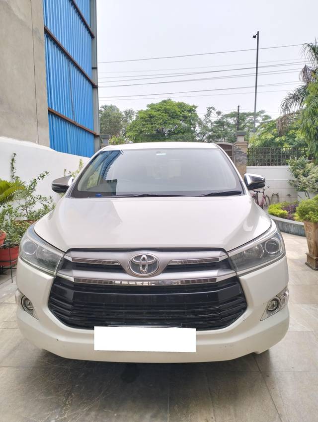 https://images10.gaadi.com/usedcar_image/4633098/original/processed_5059e0fd53310e062e8c5ade91647739.jpg?imwidth=6402