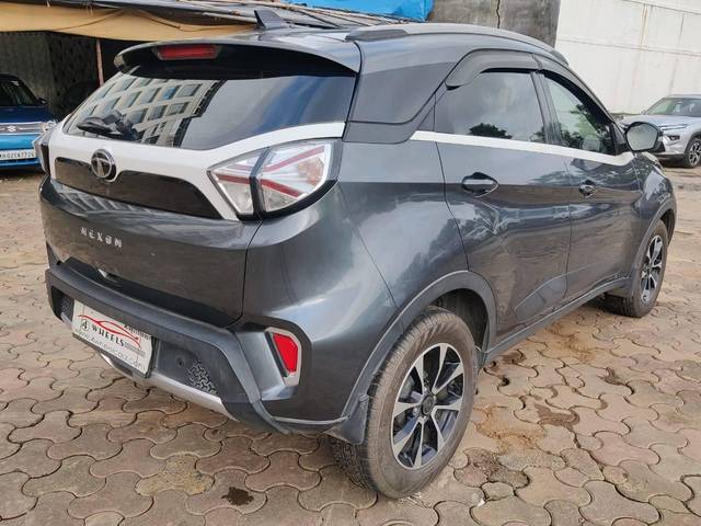 https://images10.gaadi.com/usedcar_image/4633099/original/processed_a99c8a0bad7edcf7dee869cbf77079a1.jpeg?imwidth=6402