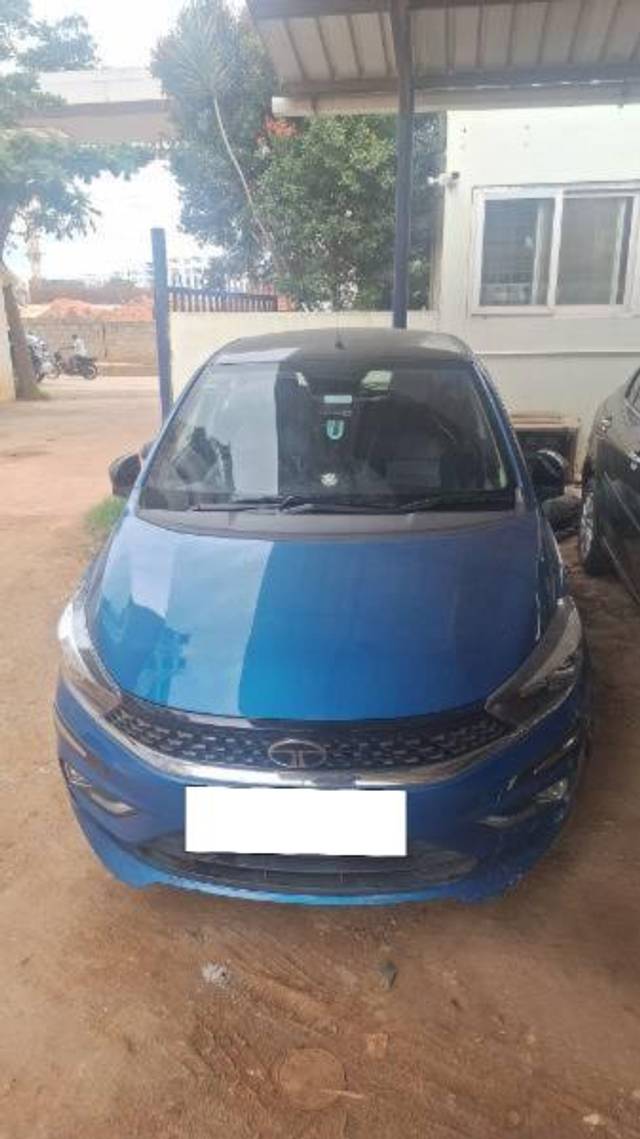 https://images10.gaadi.com/usedcar_image/4633110/original/processed_8b5ddea0-296b-4912-bec2-d55e3dbf73fb.jpg?imwidth=6400