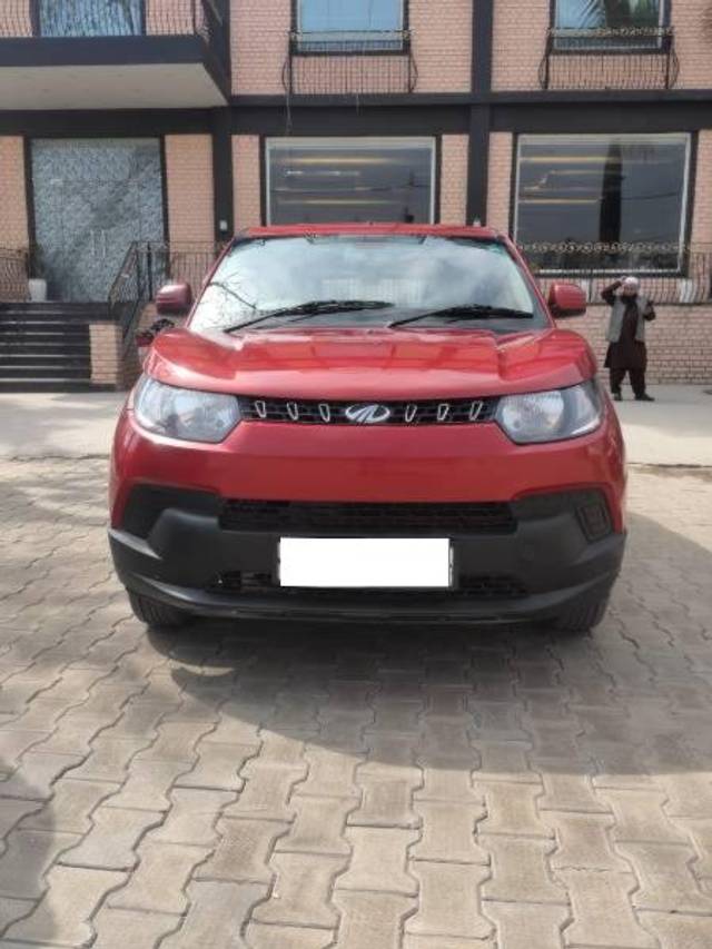 https://images10.gaadi.com/usedcar_image/4633172/original/processed_8254b906-441b-4776-8ab2-041896f8d283.jpg?imwidth=6400