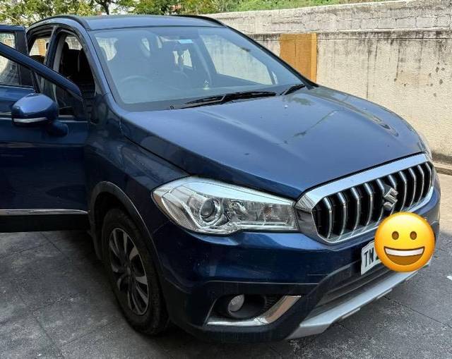 https://images10.gaadi.com/usedcar_image/4633177/original/processed_4d93a323-7e61-4bbb-8cb7-8dd53b1df6b3.jpeg?imwidth=6401