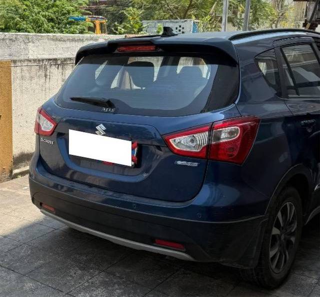 https://images10.gaadi.com/usedcar_image/4633177/original/processed_b3fa713d-38ab-479e-a71c-9619ee01f6ca.jpeg?imwidth=6402