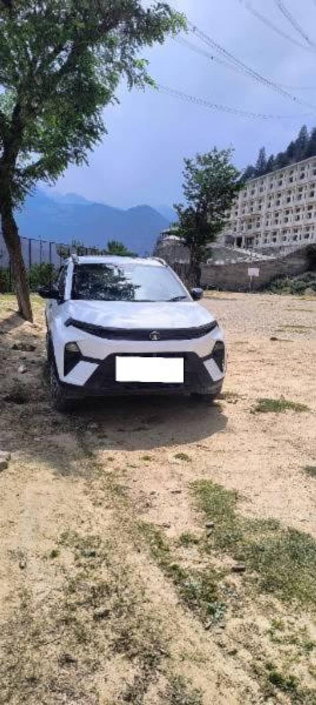 https://images10.gaadi.com/usedcar_image/4633212/original/processed_591ed98b-31b6-4c24-af3d-8e435f21f12d.jpg?imwidth=6400