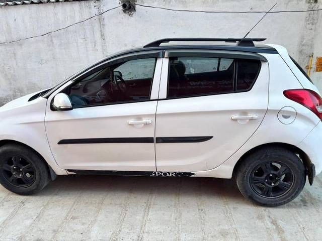 https://images10.gaadi.com/usedcar_image/4633219/original/processed_9c94fccb-a5e0-4b6e-832b-83745901e104.jpeg?imwidth=6401