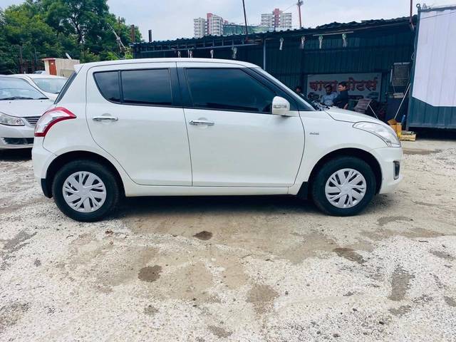 https://images10.gaadi.com/usedcar_image/4633291/original/processed_357cba30-dd31-40b1-835b-e3ec31a9048b.jpg?imwidth=6401