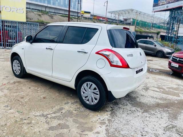 https://images10.gaadi.com/usedcar_image/4633291/original/processed_5517469c-717d-45a1-9faa-64b75a27b0f0.jpg?imwidth=6402