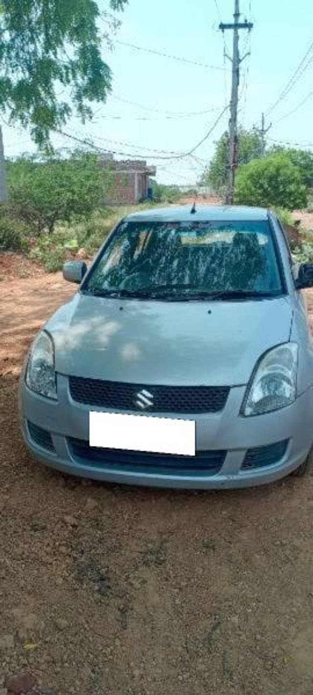https://images10.gaadi.com/usedcar_image/4633296/original/processed_201e3acf-a0a1-4a4d-b202-f995a20125a1.jpg?imwidth=6402