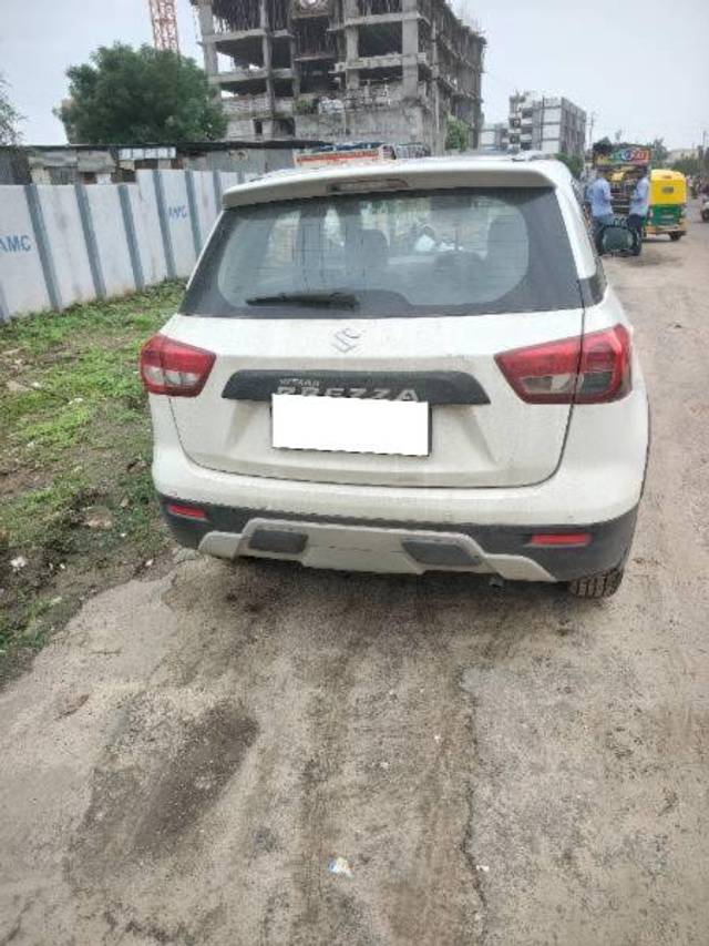 https://images10.gaadi.com/usedcar_image/4633319/original/processed_3bd82975-ff28-47ae-90f2-7740f0f5e690.jpg?imwidth=6401
