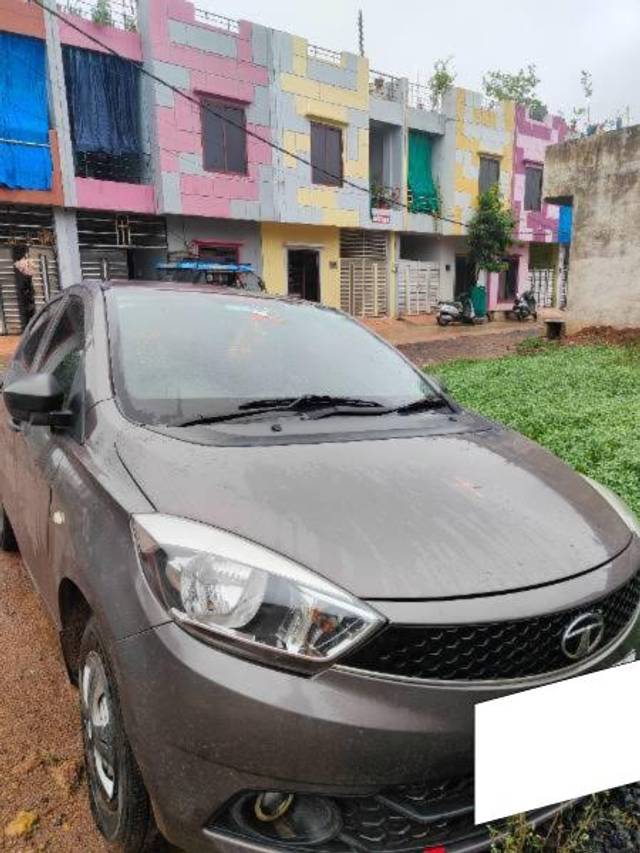 https://images10.gaadi.com/usedcar_image/4633354/original/processed_e23d893b-88af-4c7b-abf8-2a724c4afcf4.jpg?imwidth=6400