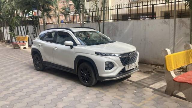 https://images10.gaadi.com/usedcar_image/4633377/original/processed_45b8df26-f939-4c38-a8e8-7e9f72036419.jpg?imwidth=6400