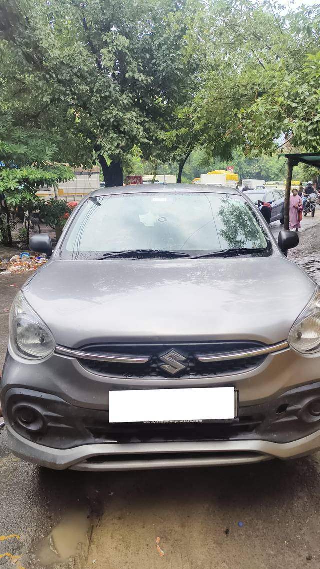 https://images10.gaadi.com/usedcar_image/4633438/original/processed_fe181861-bb73-4621-815d-8a9db9915c00.jpg?imwidth=6401