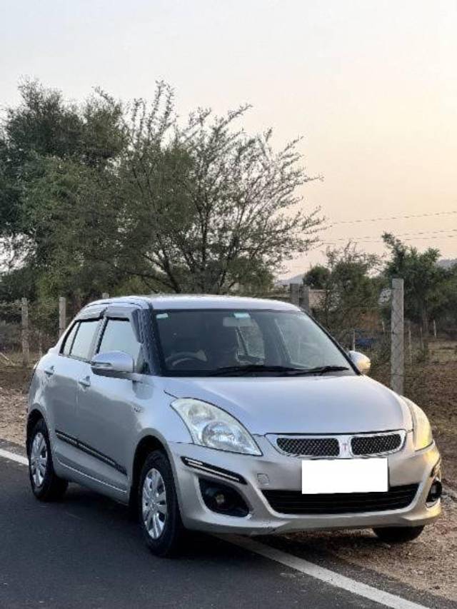 https://images10.gaadi.com/usedcar_image/4633463/original/processed_2e21228b-f552-40e9-b3fc-39fd66c0d9ae.jpeg?imwidth=6400