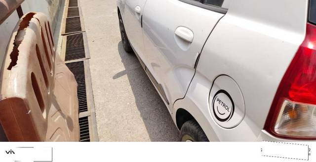 https://images10.gaadi.com/usedcar_image/4633468/original/processed_b2a6bb49-fef3-47e9-be8b-1ac5a9246f73.jpg?imwidth=6402