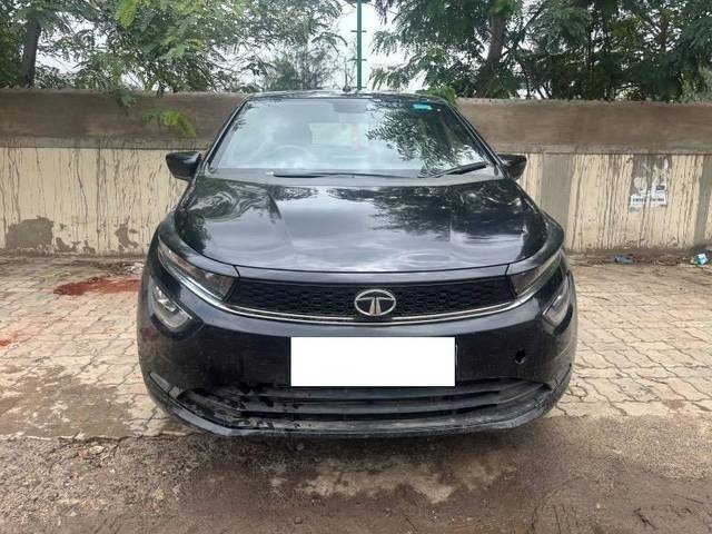 https://images10.gaadi.com/usedcar_image/4633475/original/processed_c8b22a9f-b7d2-440e-b3ab-70483d413463.jpeg?imwidth=6400